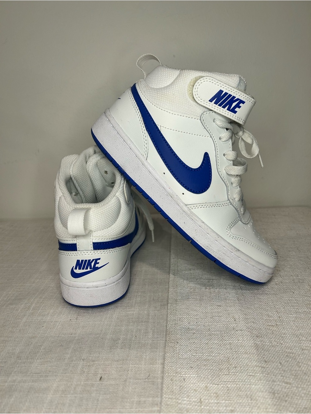 Nike court Burrough mid 2 White and Blue High-Top Sneakers with